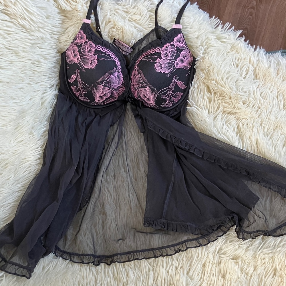 Victoria's Secret Black and Pink Lace Chemise - Picture 3 of 3
